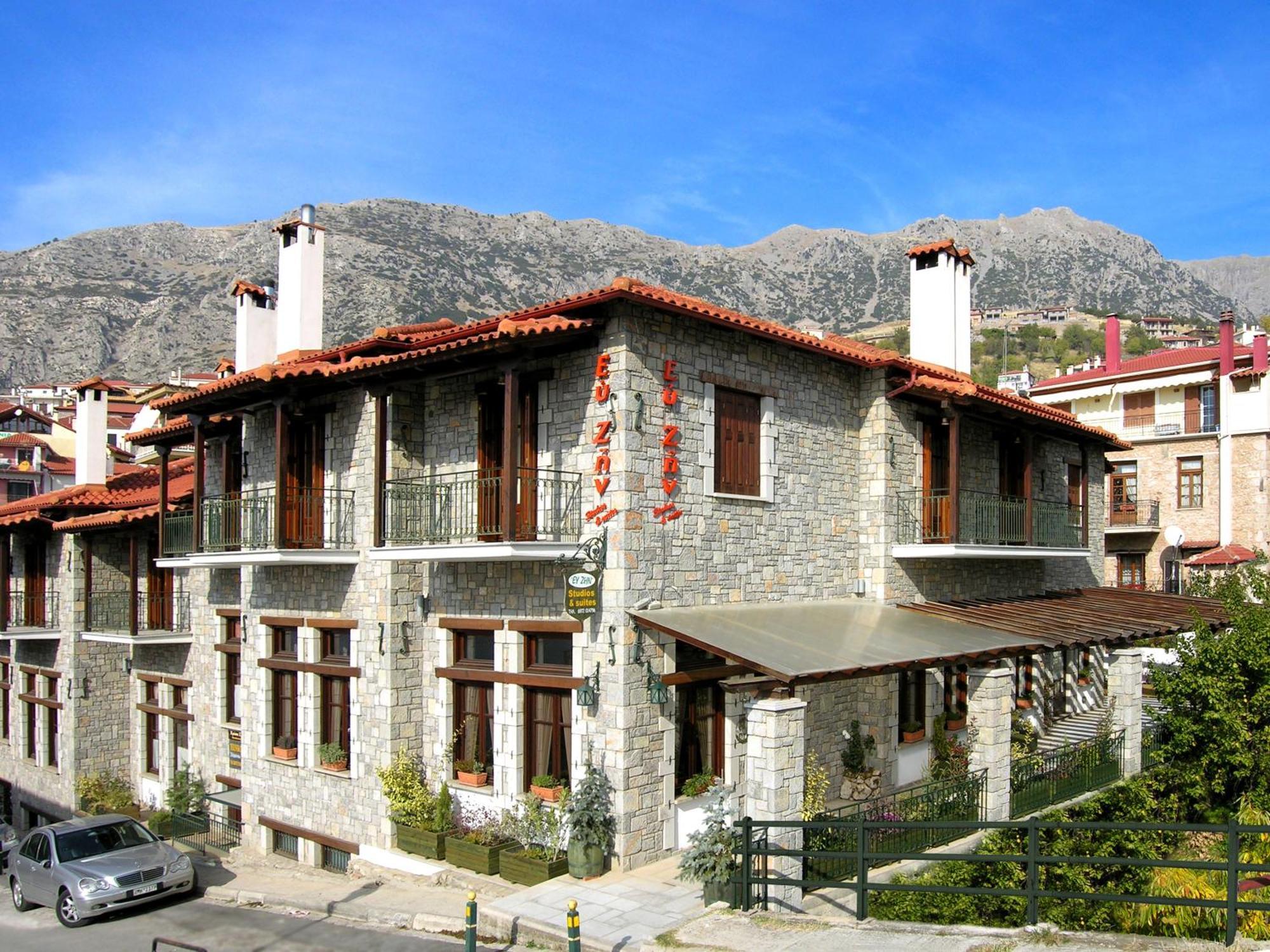 Ef Zin Hotel Arachova Exterior photo